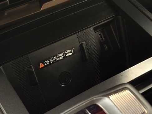 Used 2025 GMC Hummer EV 2X image 41