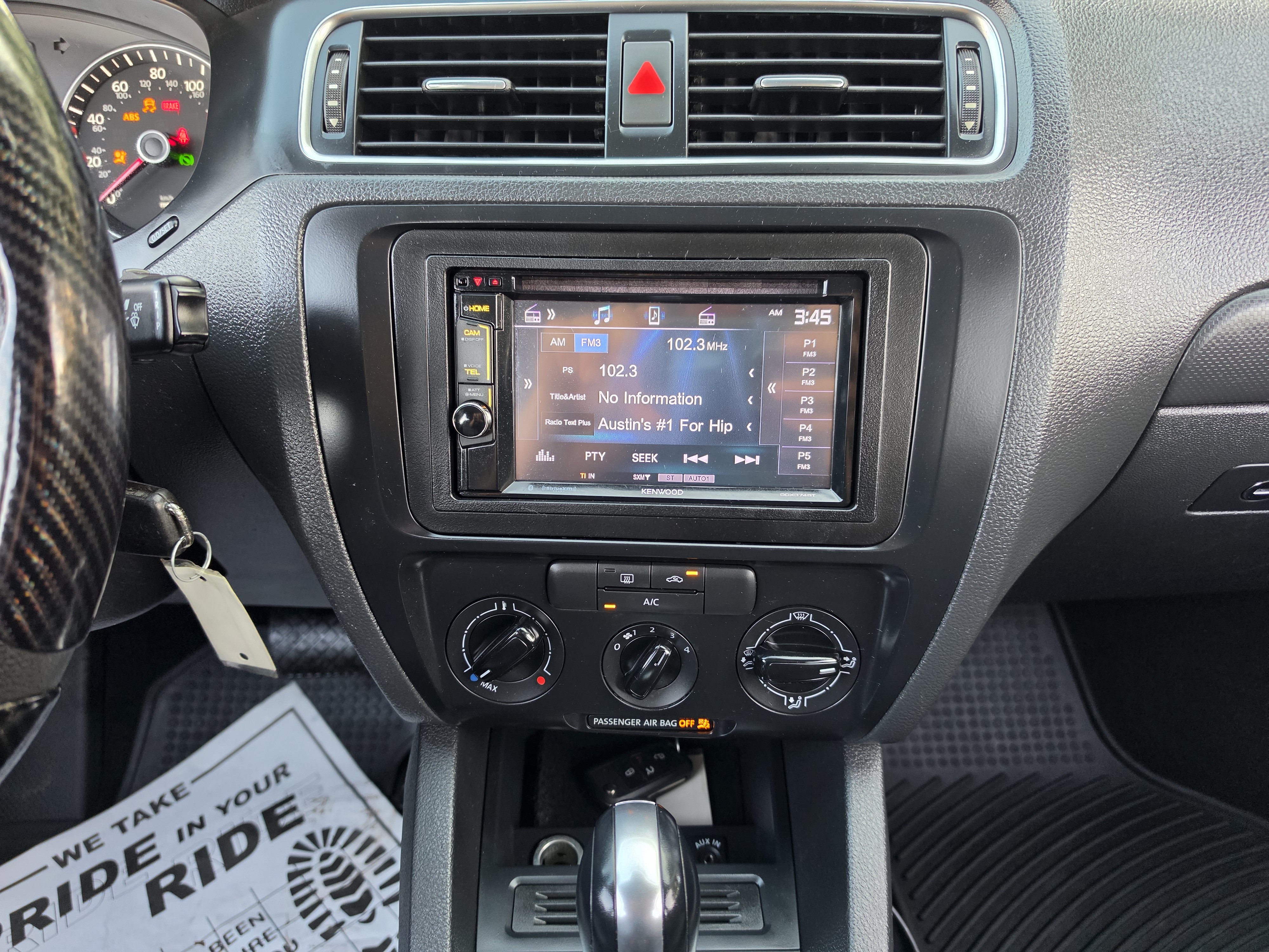 Used 2014 Volkswagen Jetta SE FWD image 29
