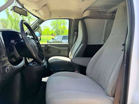 Used 2020 GMC Savana 3500 w/ Driver Convenience Package RWD image 14