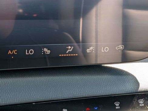 New 2026 Buick Enclave Sport Touring w/ Power Package FWD image 22