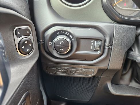 New 2026 Jeep Gladiator Mojave AWD/4WD image 19