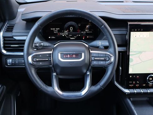 Used 2025 GMC Acadia Elevation FWD image 19