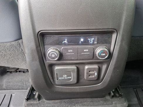 Used 2023 Buick Enclave Essence w/ Experience Buick Package AWD/4WD image 11