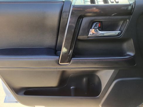 Used 2024 Toyota 4Runner TRD Off-Road image 21