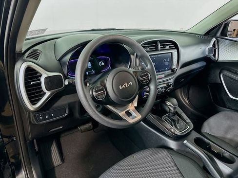 Used 2024 Kia Soul LX w/ Option Group 015 image 18