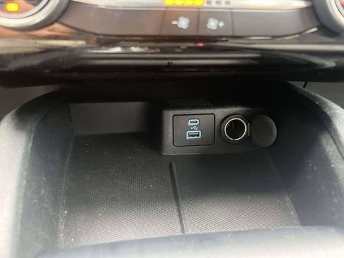 Used 2021 Ford Escape SE FWD image 32