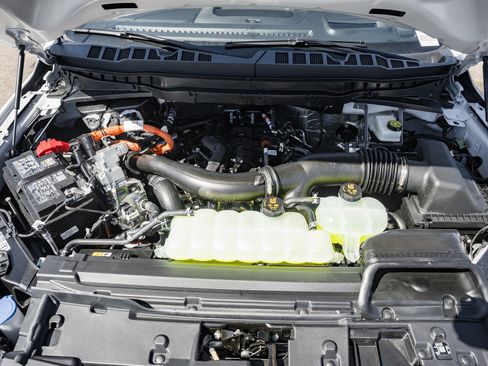 New 2026 Ford F150 Platinum w/ Equipment Group 702A High image 22