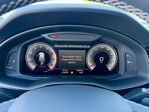 New 2025 Audi Q8 Premium Plus AWD/4WD image 17
