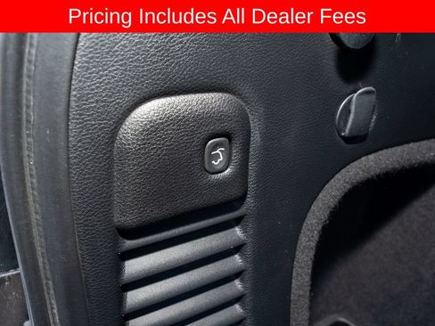 Used 2019 Jeep Grand Cherokee Altitude AWD/4WD image 6