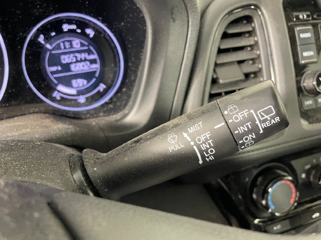 Used 2019 Honda HR-V LX image 12