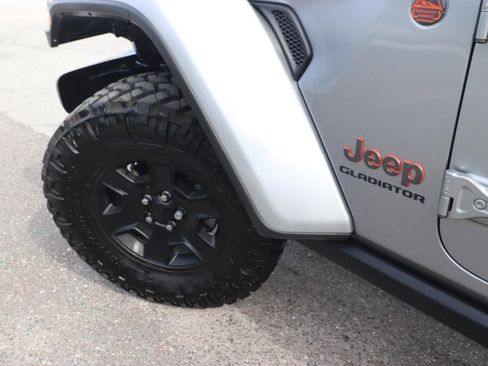 Used 2021 Jeep Gladiator Mojave w/ LED Lighting Group AWD/4WD image 3