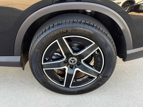 New 2026 Mercedes-Benz GLC 300 4MATIC image 9