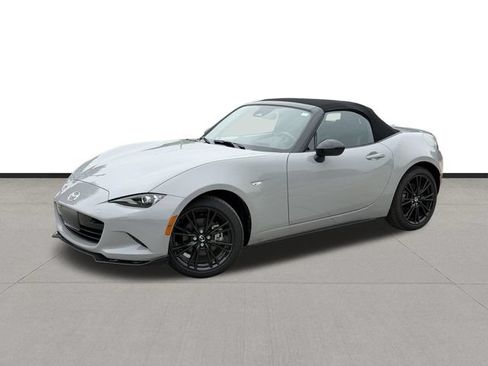Certified 2026 MAZDA MX-5 Miata Club RWD image 1