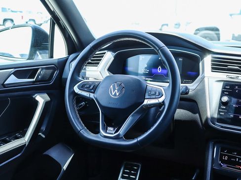 Certified 2023 Volkswagen Tiguan SE R-Line FWD image 13