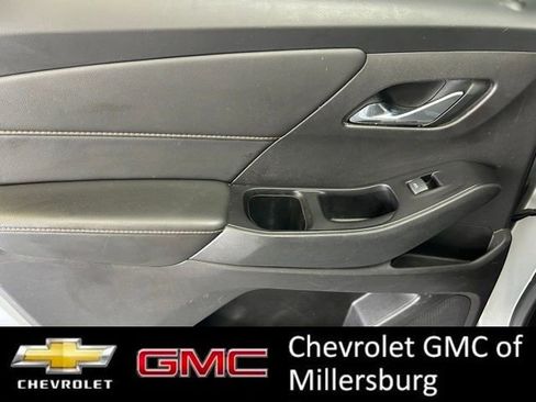 Used 2019 Chevrolet Traverse LT FWD image 29
