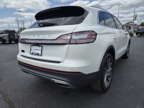 Used 2022 Lincoln Nautilus Reserve AWD/4WD image 42