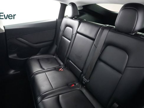 Used 2024 Tesla Model Y Long Range image 24