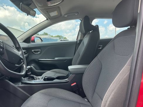 Used 2025 Kia K4 FWD image 22