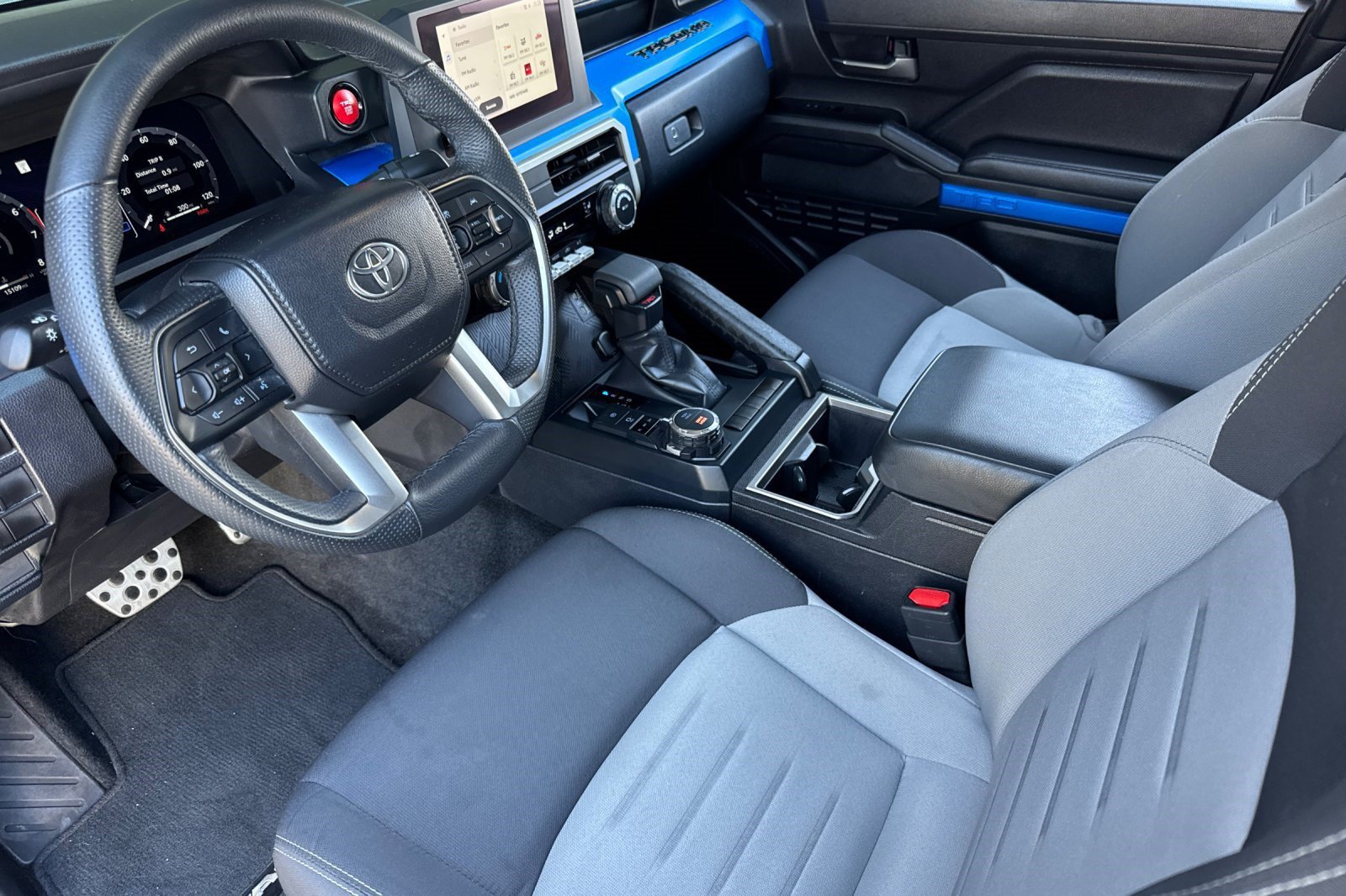Used 2026 Toyota Tacoma TRD Sport AWD/4WD image 4