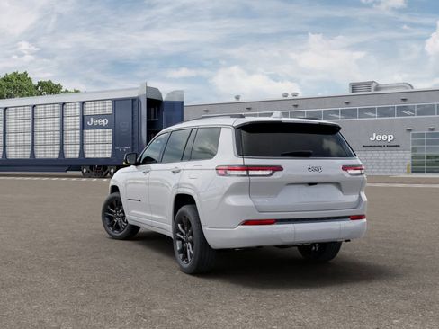 New 2026 Jeep Grand Cherokee L Limited image 3