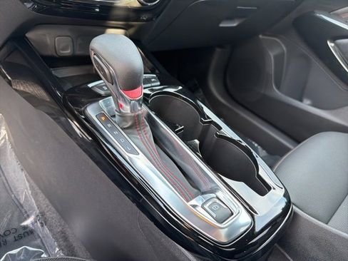 Used 2024 Chevrolet Trax RS w/ Sunroof Package image 27