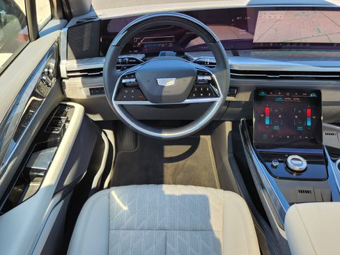 New 2025 Cadillac Escalade IQ Sport 1 w/ Smart Trailering package image 18