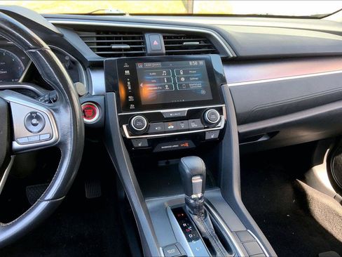 Used 2018 Honda Civic EX-T image 6