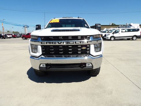 Used 2022 Chevrolet Silverado 3500 LT image 3