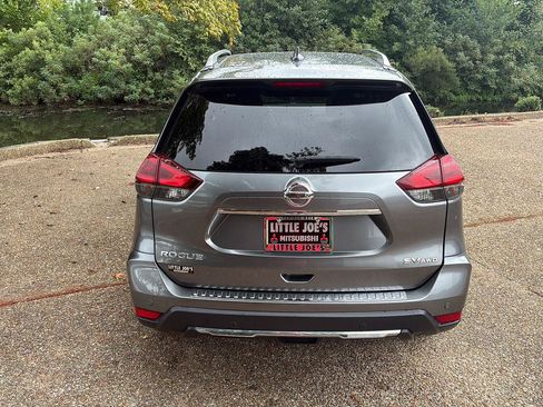 Used 2019 Nissan Rogue SV AWD/4WD image 7