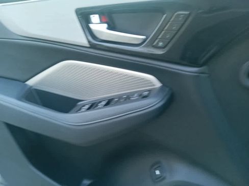 Used 2023 Acura MDX SH-AWD image 15