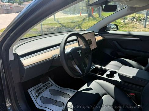 Used 2022 Tesla Model 3 Long Range AWD/4WD image 11