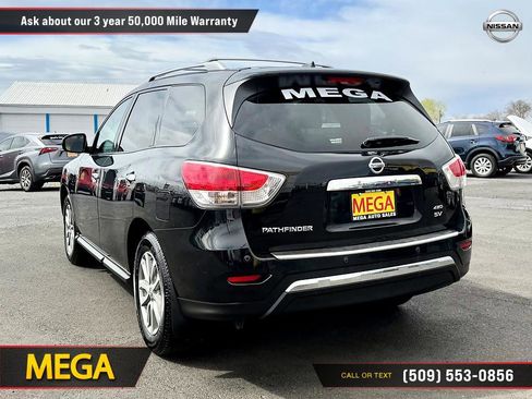Used 2016 Nissan Pathfinder SV image 9