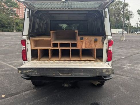 Used 2020 Chevrolet Silverado 2500 Custom w/ Custom Value Package image 13