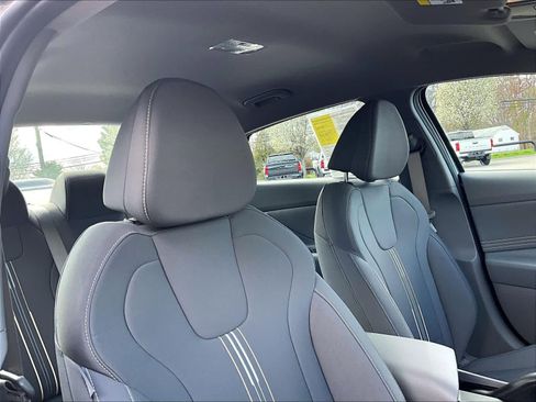 Used 2026 Hyundai Elantra Sport image 22