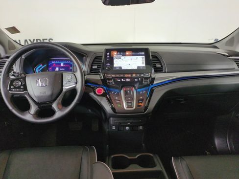 Used 2024 Honda Odyssey Elite image 12