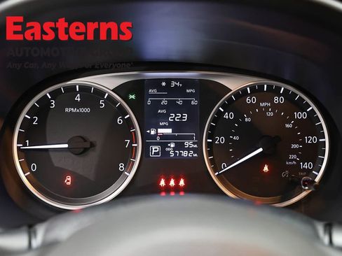 Used 2021 Nissan Kicks S image 18