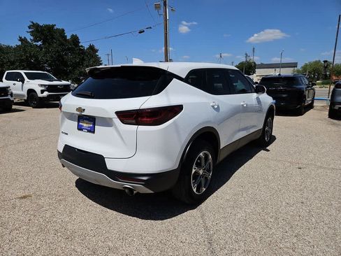 Used 2024 Chevrolet Blazer LT FWD image 8