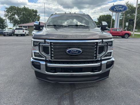 Used 2022 Ford F350 Lariat w/ Lariat Ultimate Package AWD/4WD image 6