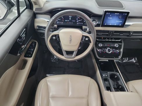 Used 2021 Lincoln Corsair Standard image 12