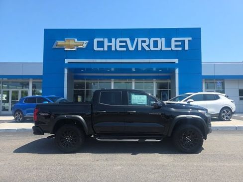 New 2026 Chevrolet Colorado Trail Boss AWD/4WD image 2