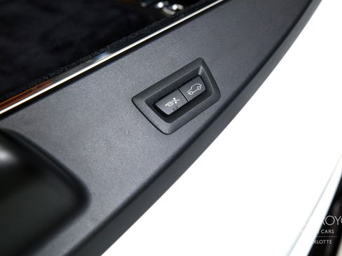 Used 2022 Rolls-Royce Cullinan image 29