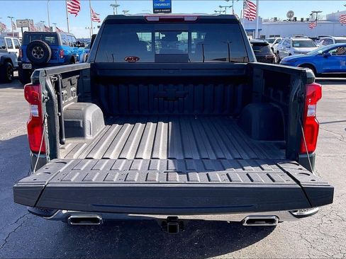 Used 2025 Chevrolet Silverado 1500 LTZ w/ LTZ Premium Package image 4