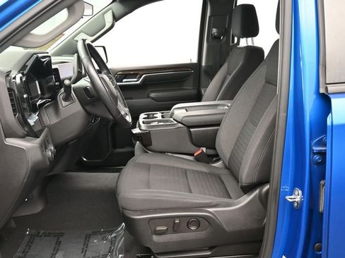 Used 2022 Chevrolet Silverado 1500 LT w/ LPO, Dark Essentials Package RWD image 11