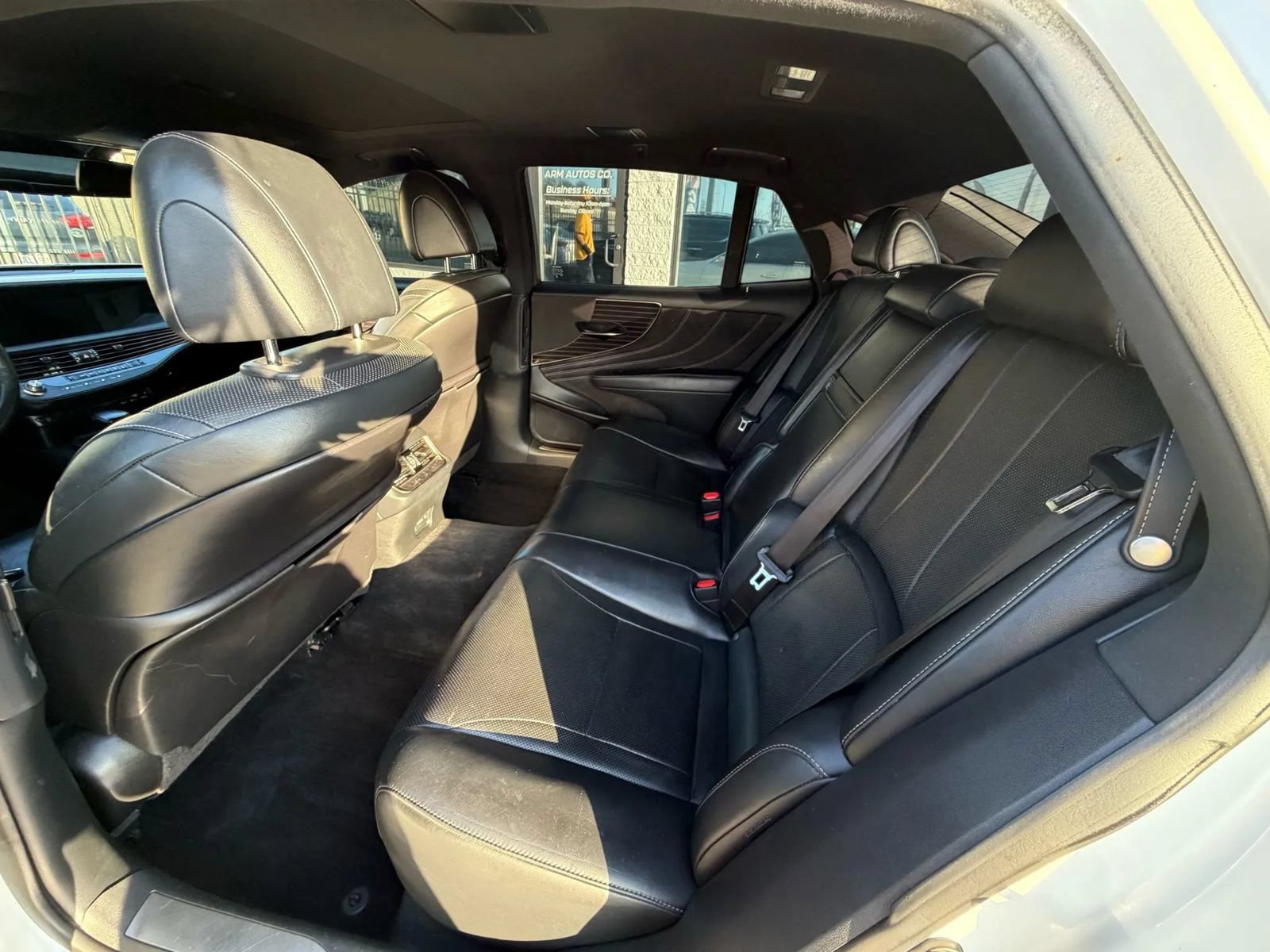Used 2018 Lexus LS 500 AWD w/ Accessory Package (Z2) image 46