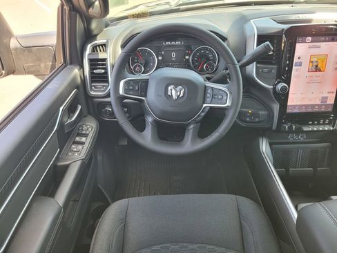New 2025 RAM 2500 Big Horn AWD/4WD image 5