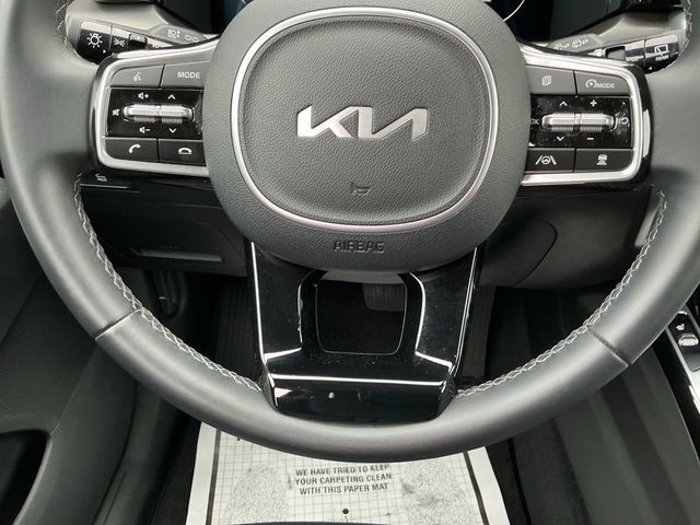 Used 2023 Kia Sorento SX AWD/4WD image 19