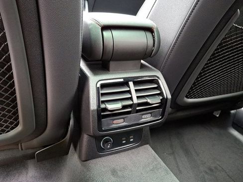 New 2025 Audi Q3 2.0T Premium Plus image 9