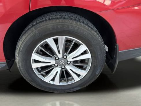 Used 2017 Nissan Pathfinder SV AWD/4WD image 7