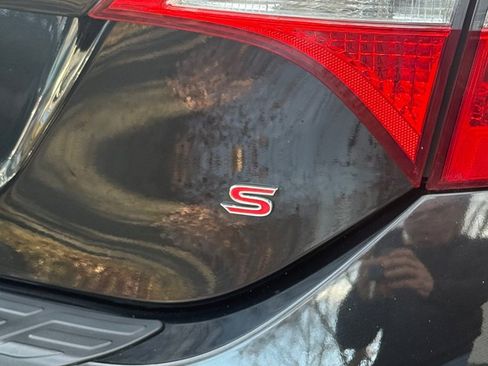 Used 2016 Toyota Corolla S image 16