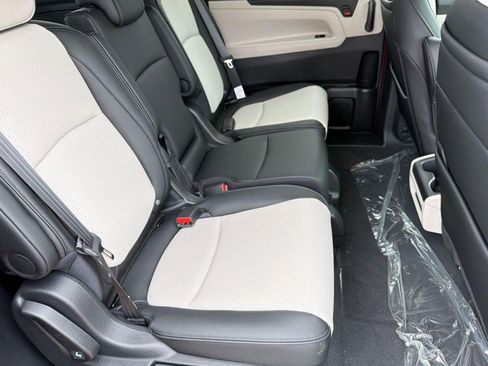 New 2026 Honda Odyssey Elite image 28